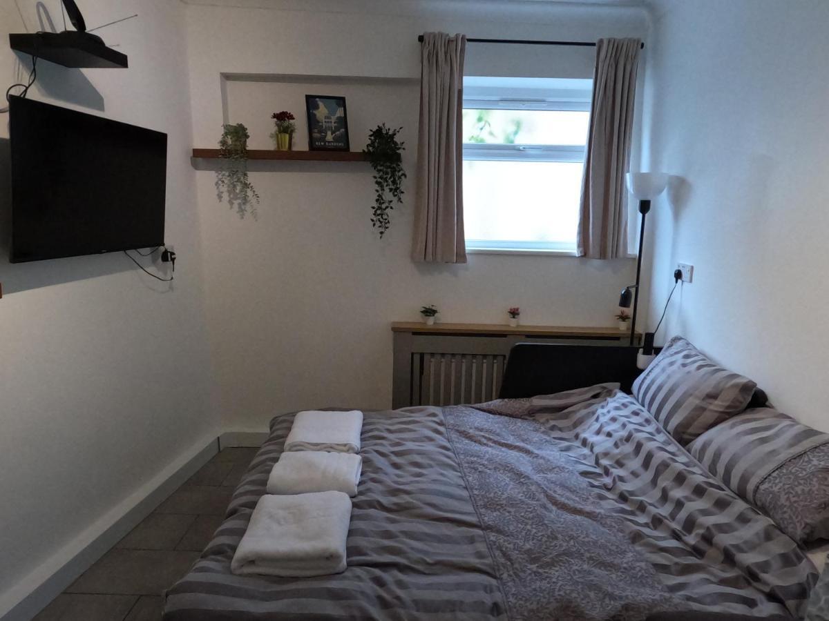 Studio Apartment In Saint Kew Exteriér fotografie